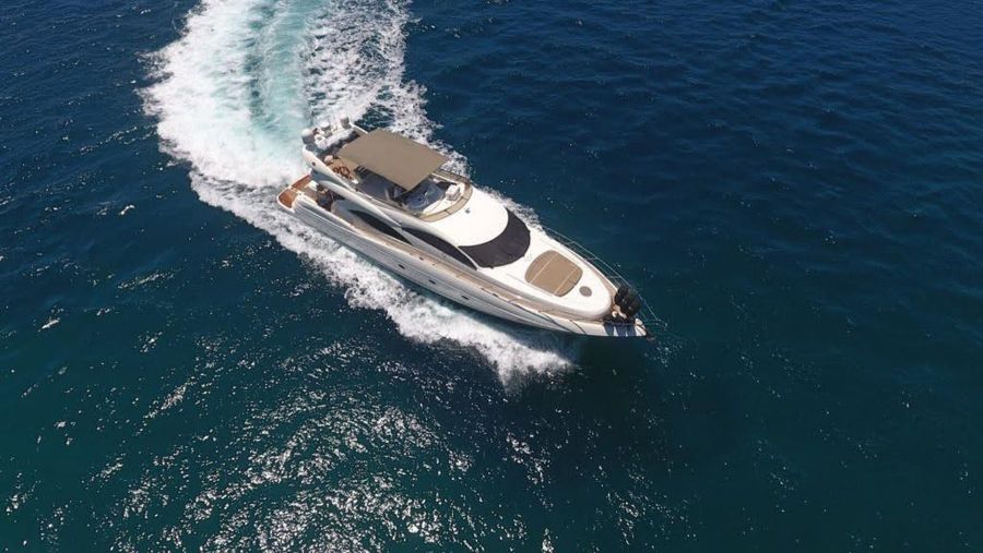 KRC 2 (Sunseeker Manhattan 74)