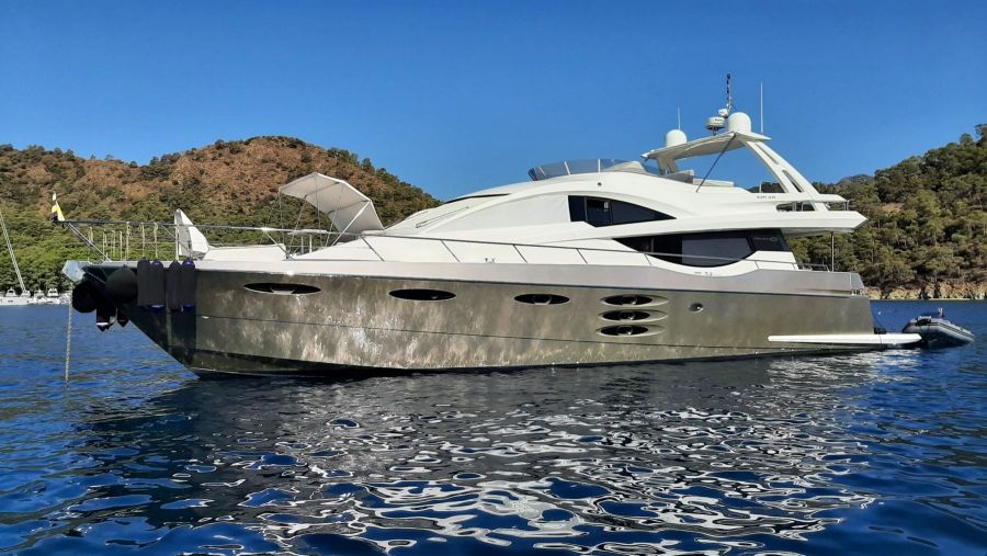 M/Y 00996