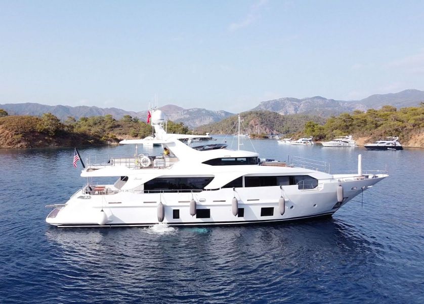 M/Y 01023
